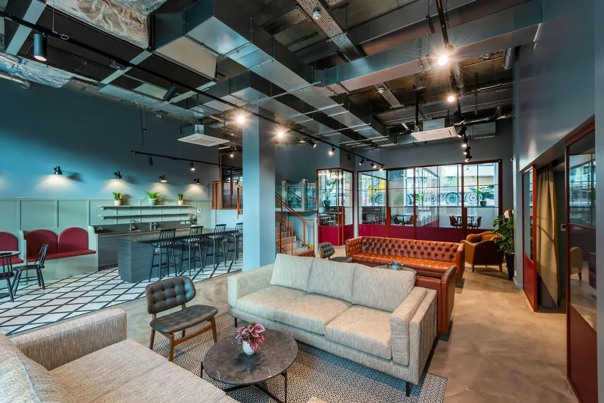 Stunning Deluxe Studio And Ensuites At The Valentine In London Ilford Apartment