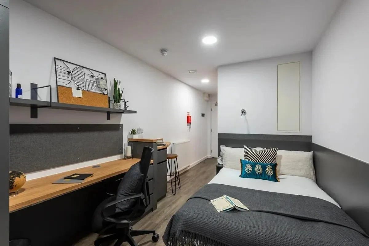 Stunning Deluxe Studio And Ensuites At The Valentine In London Ilford
