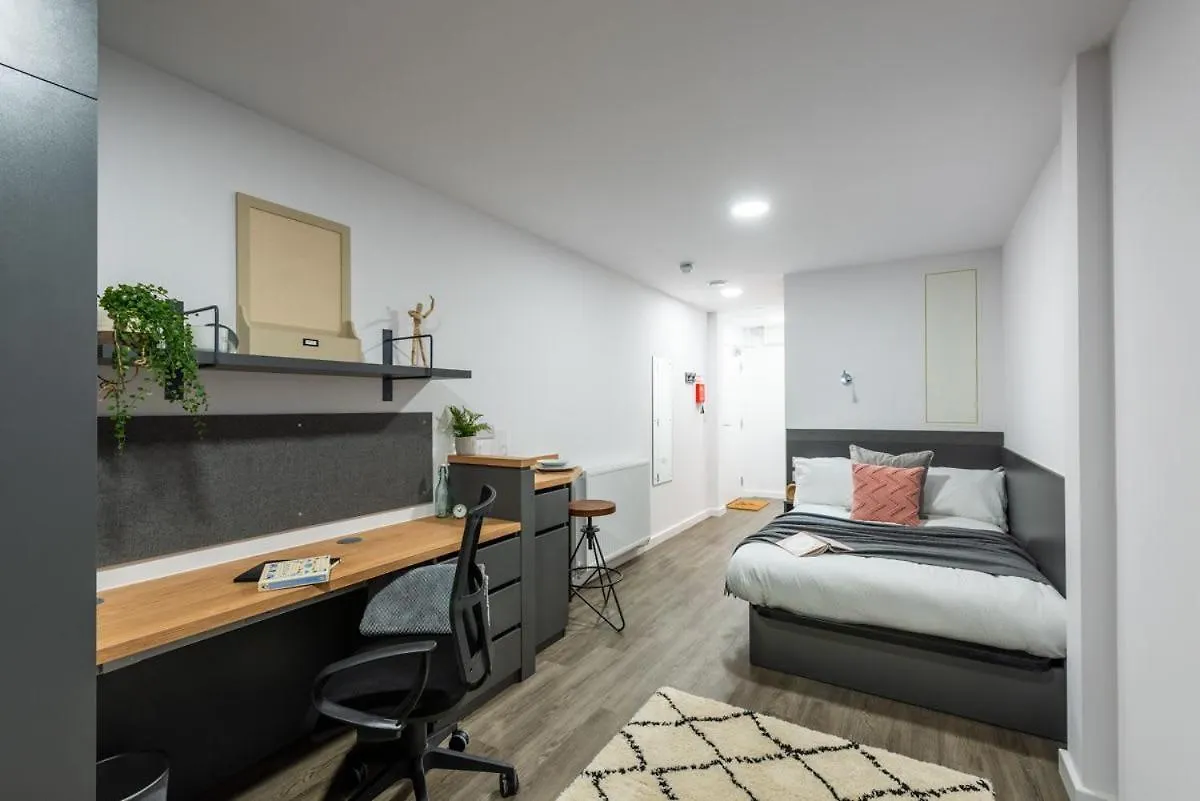 Apartment Deluxe Studio And Ensuites At The Valentine In London Ilford